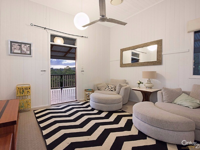 606 Glenview Road, Glenview QLD 4553