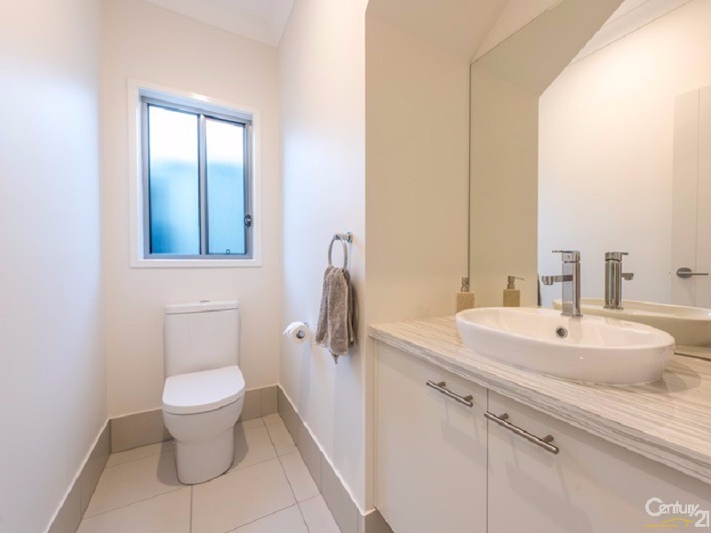 18 Panama Crescent, Mountain Creek QLD 4557