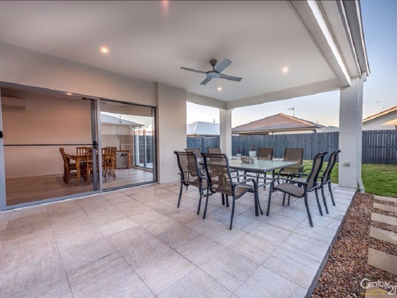 18 Panama Crescent, Mountain Creek QLD 4557