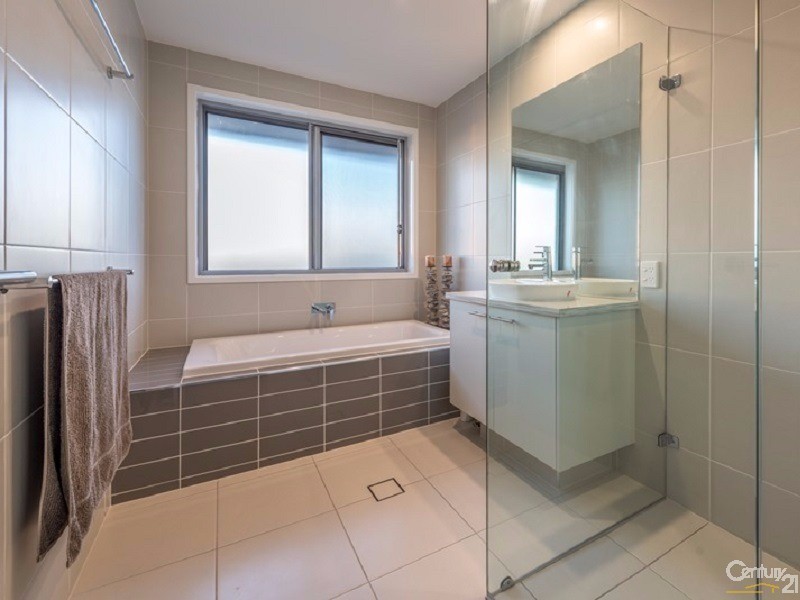 18 Panama Crescent, Mountain Creek QLD 4557