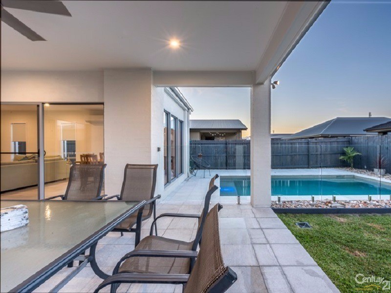 18 Panama Crescent, Mountain Creek QLD 4557