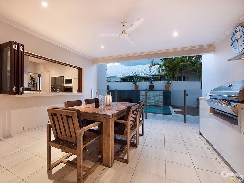 30 Hetherington Drive, Twin Waters QLD 4564