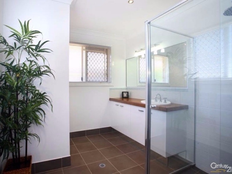 18 Bribie Pine Court, Buderim QLD 4556