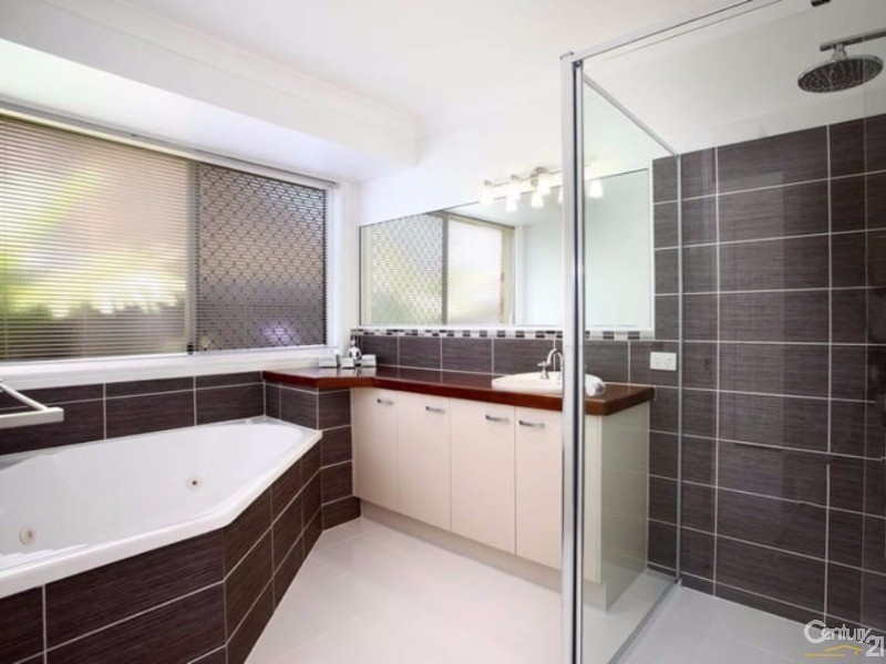 18 Bribie Pine Court, Buderim QLD 4556