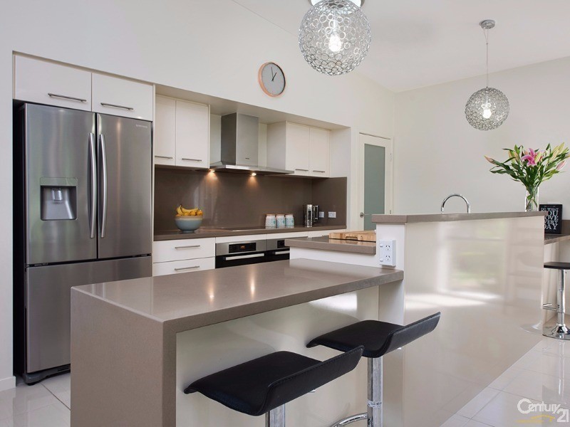 6 Sea Eagle Place, Forest Glen QLD 4556