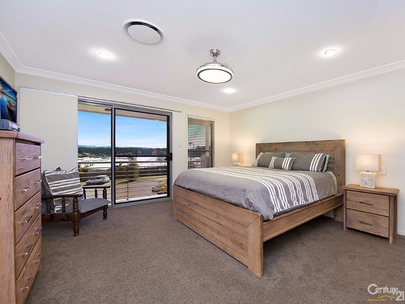 6 Sea Eagle Place, Forest Glen QLD 4556