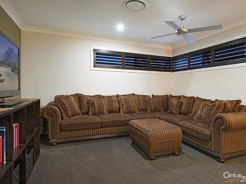 215 Balgownie Drive, Peregian Springs QLD 4573