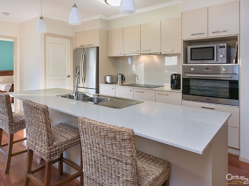 4 White Oak Street, Sippy Downs QLD 4556