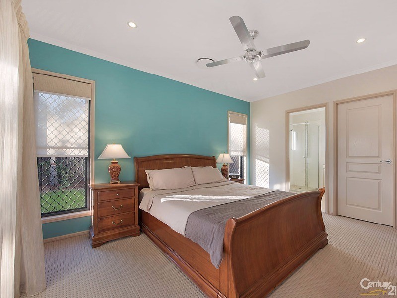 4 White Oak Street, Sippy Downs QLD 4556