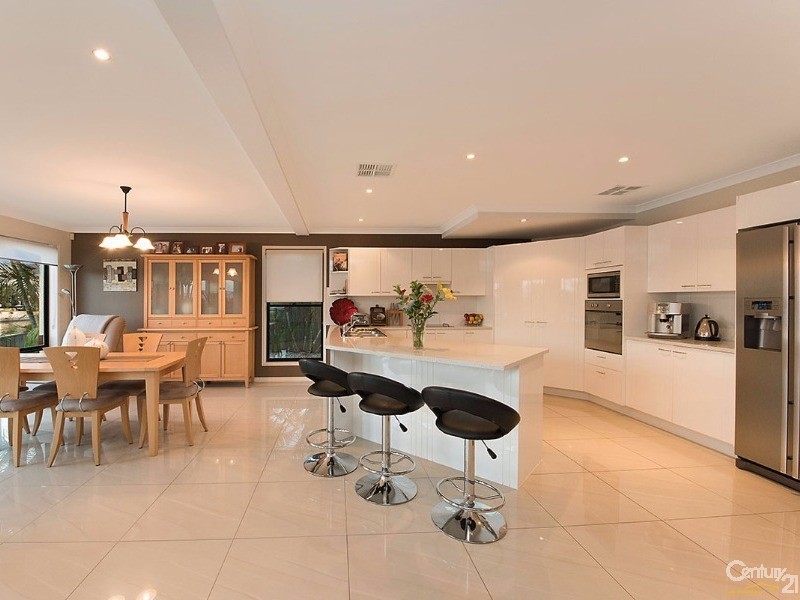 44 Chelsea Crescent, Minyama QLD 4575