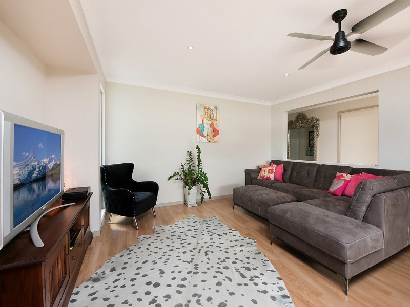 14 Tamarind Street, Meridan Plains QLD 4551