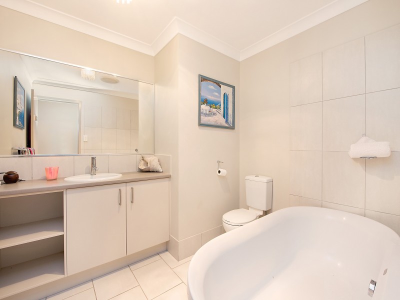 14 Tamarind Street, Meridan Plains QLD 4551