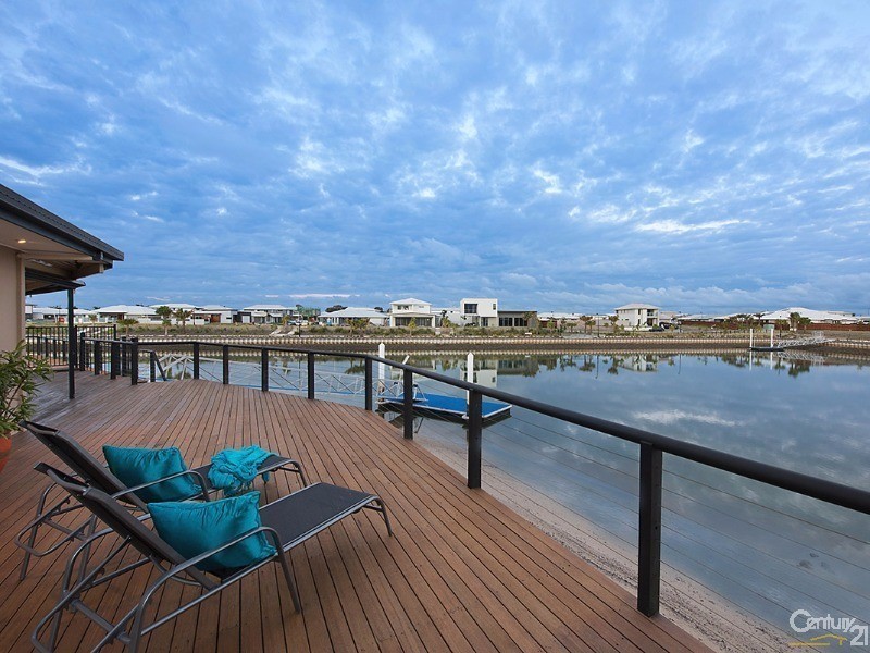 25 Rakumba Place, Mountain Creek QLD 4557