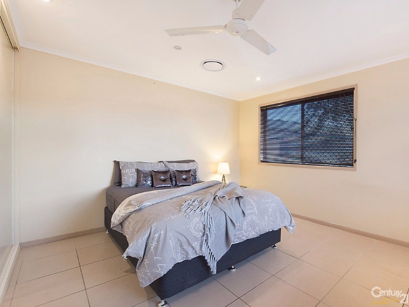 25 Rakumba Place, Mountain Creek QLD 4557