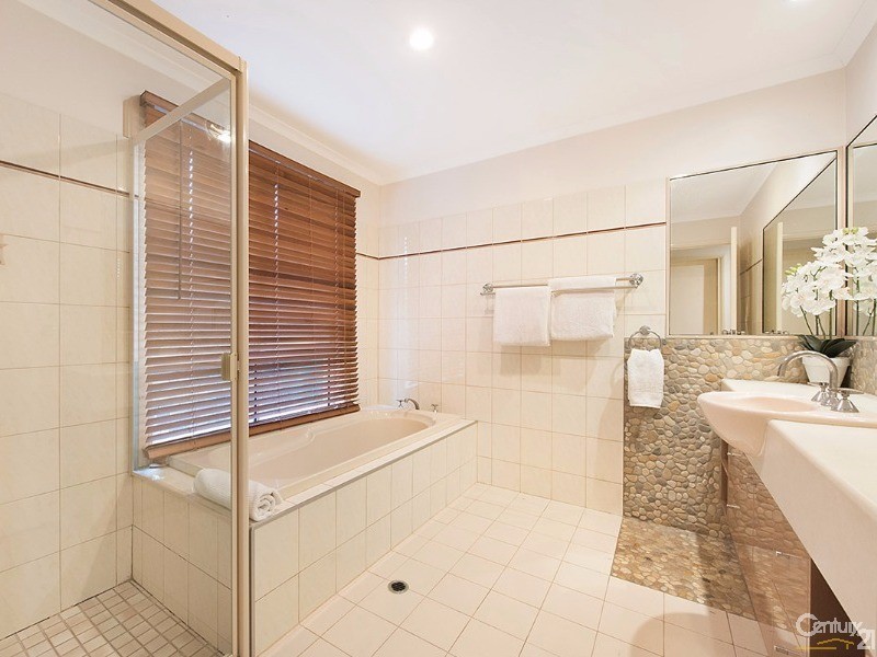 25 Rakumba Place, Mountain Creek QLD 4557
