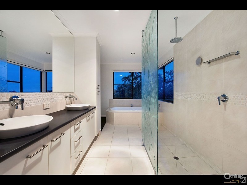 24 Panorama Crescent, Buderim QLD 4556