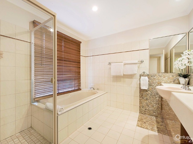 25 Rakumba Place, Mountain Creek QLD 4557