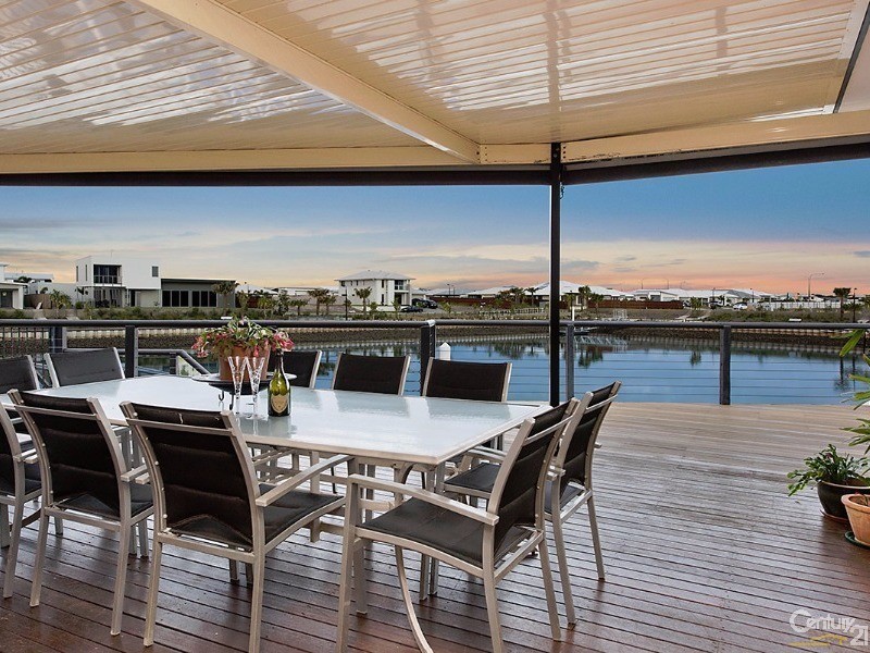 25 Rakumba Place, Mountain Creek QLD 4557