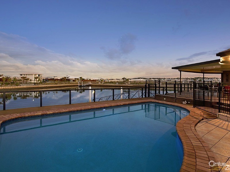 25 Rakumba Place, Mountain Creek QLD 4557