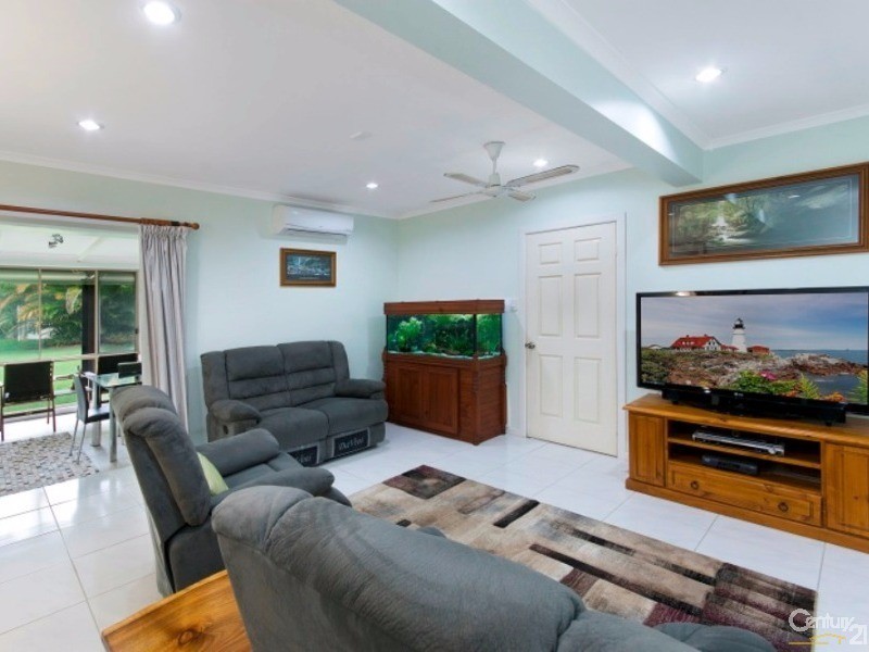 6 Cresthaven Court, Glass House Mountains QLD 4518