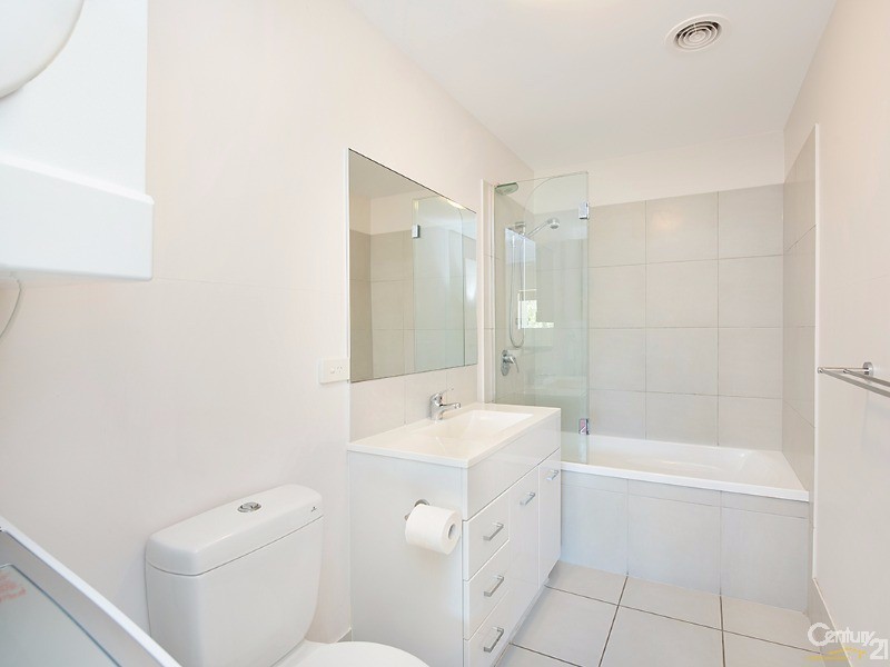 206/25 Chancellor Village Boulevarde, Sippy Downs QLD 4556