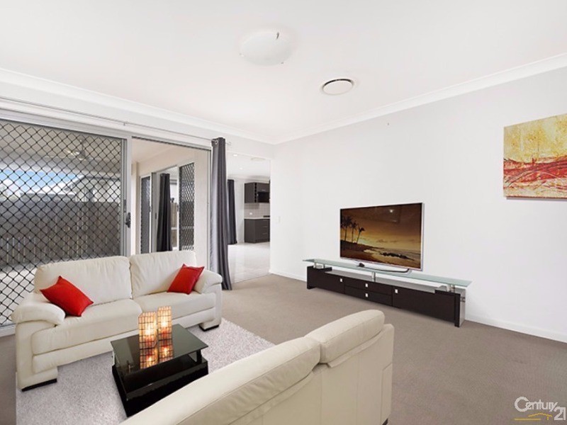 71 Frogmouth Circuit, Mountain Creek QLD 4557