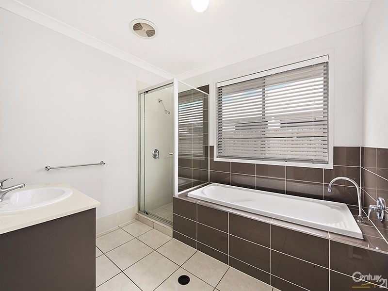 71 Frogmouth Circuit, Mountain Creek QLD 4557