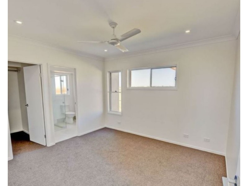 23 Mackerel Street, Mountain Creek QLD 4557