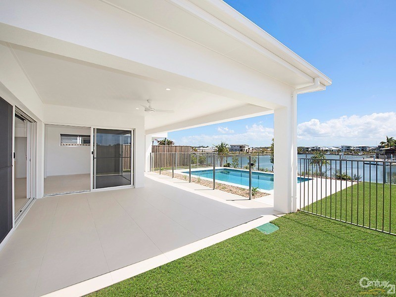 3 Petrel Crescent, Mountain Creek QLD 4557