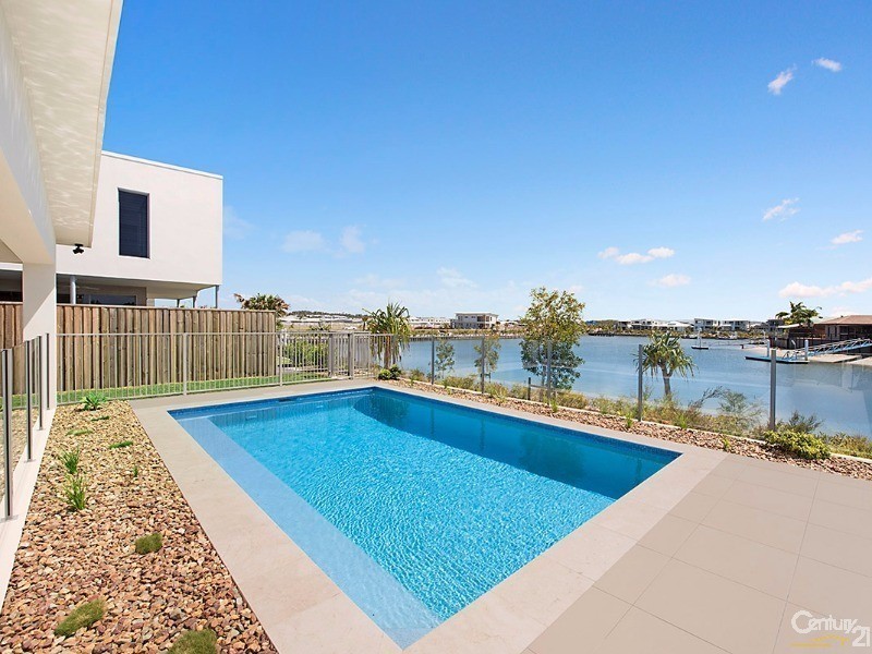 3 Petrel Crescent, Mountain Creek QLD 4557