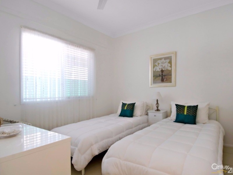 4 Chesterton Court, Sippy Downs QLD 4556