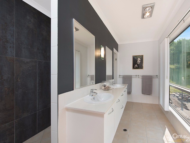 2c Woodchester Close, Rosemount QLD 4560