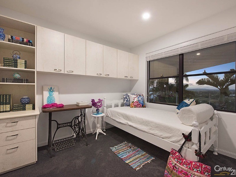 1 Mayfair Lane, Buderim QLD 4556