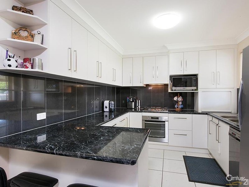 28 Sorbonne Close, Sippy Downs QLD 4556