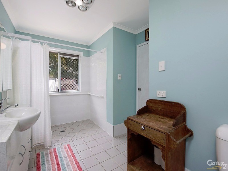 11 James Cook Drive, Sippy Downs QLD 4556