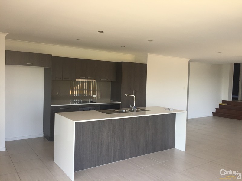 8 Donna Place, Buderim QLD 4556