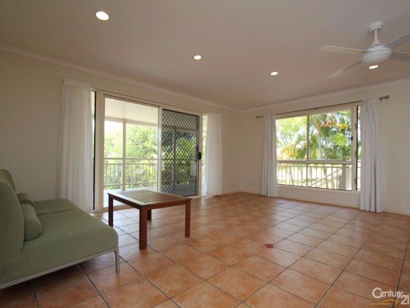 11 Vivian Street, Highworth QLD 4560