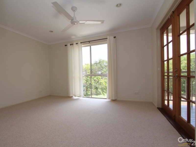 11 Vivian Street, Highworth QLD 4560