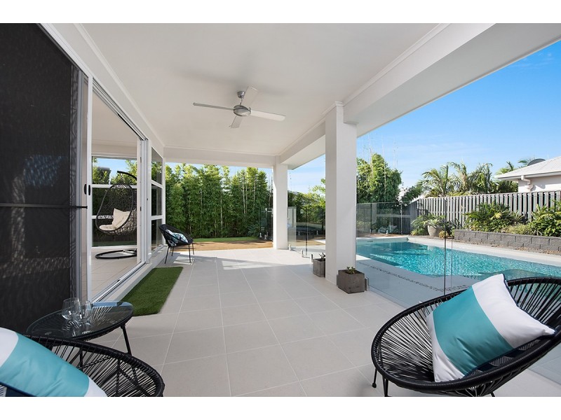 8 Cockatoo Crescent, Forest Glen QLD 4556