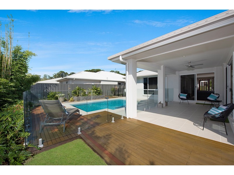 8 Cockatoo Crescent, Forest Glen QLD 4556