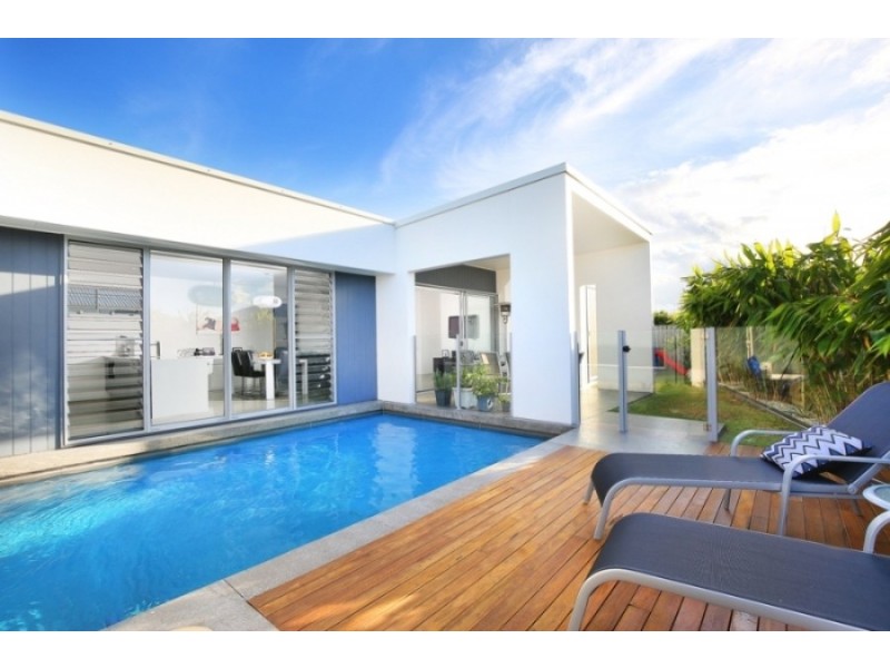 17 Pangali Cct, Birtinya QLD 4575