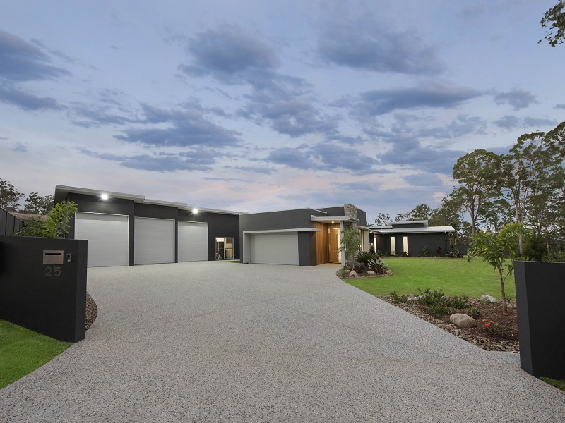 25 Grass Tree Lane, Palmview QLD 4553