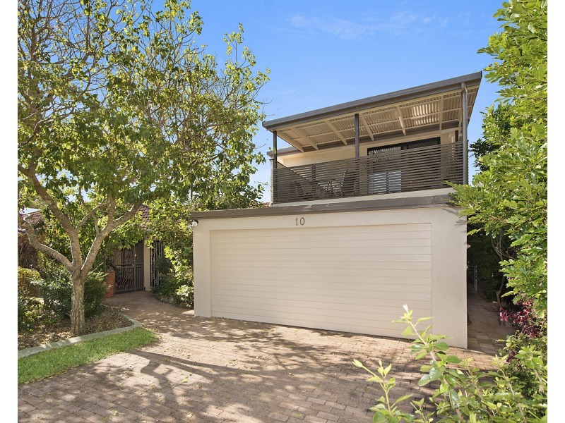 10 Scenic Avenue, Buderim QLD 4556