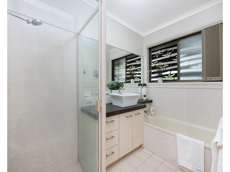 10 Scenic Avenue, Buderim QLD 4556