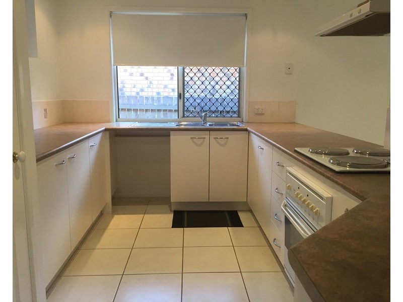 2/5 Camphor Court, Mooloolaba QLD 4557