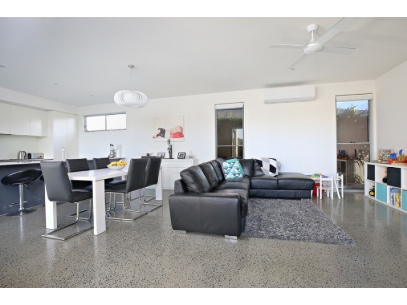 17 Pangali Circuit, Birtinya QLD 4575