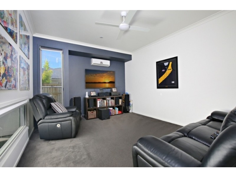 17 Pangali Circuit, Birtinya QLD 4575