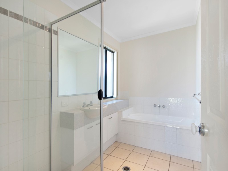 15 Linacre Street, Sippy Downs QLD 4556