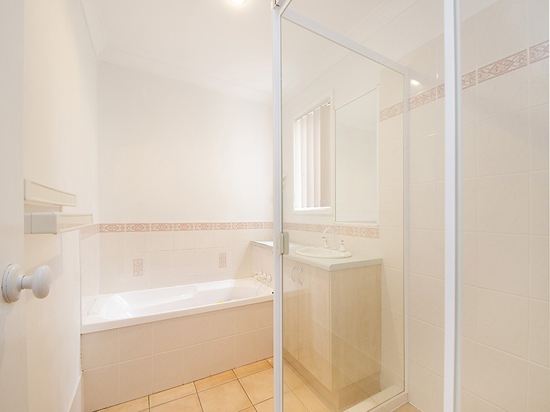 6 Parkville Street, Sippy Downs QLD 4556