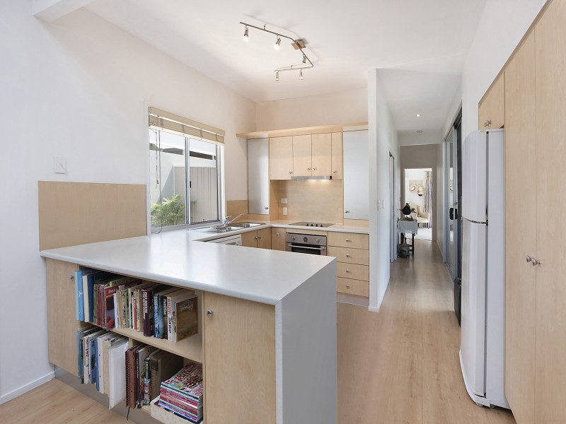 161/2 Grand Parade, Parrearra QLD 4575